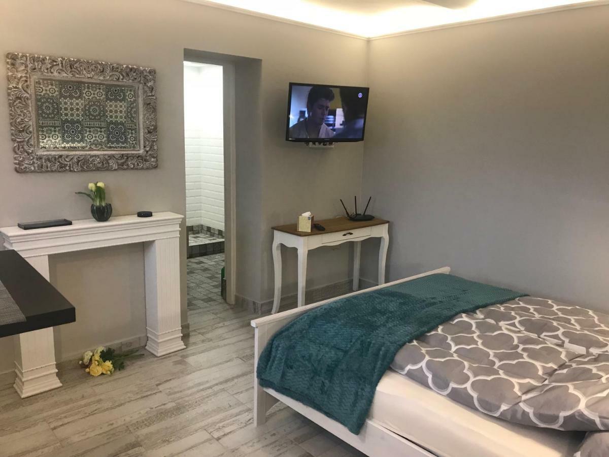 Aradi Apartman Pécs Kültér fotó